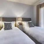 Penthouse Duplex Rooftop Jacuzzi 4 6 Beds 8 Persons Appartement Cascais