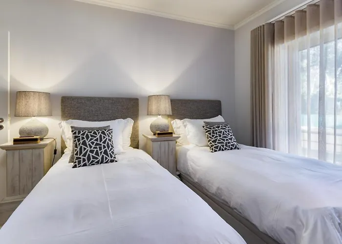 Penthouse Duplex Rooftop Jacuzzi 4 6 Beds 8 Persons Appartement Cascais