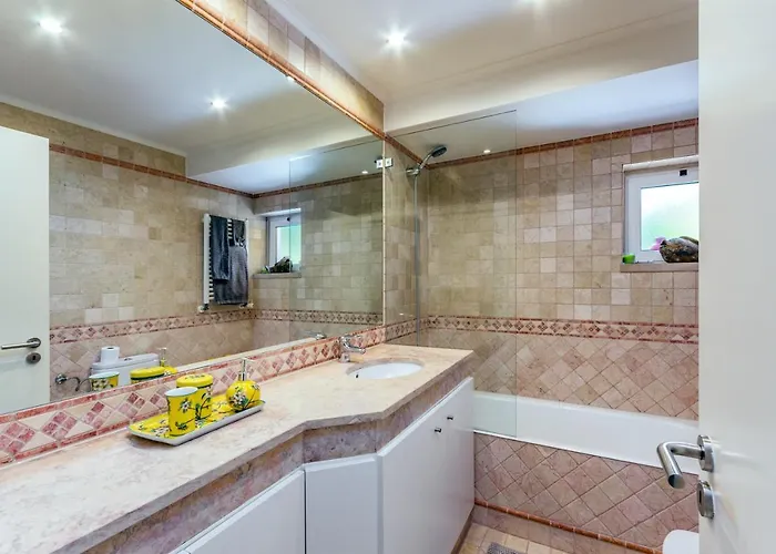 Penthouse Duplex Rooftop Jacuzzi 4 6 Beds 8 Persons Cascais