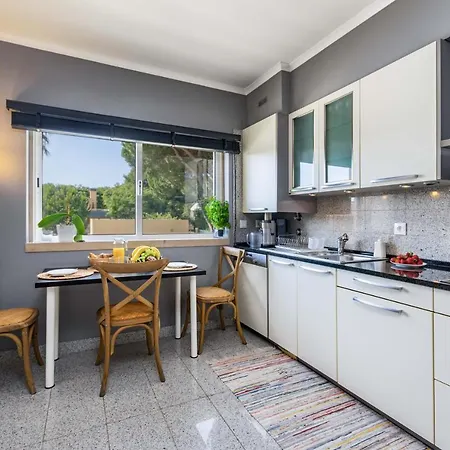 Penthouse Duplex Rooftop Jacuzzi 4 6 Beds 8 Persons